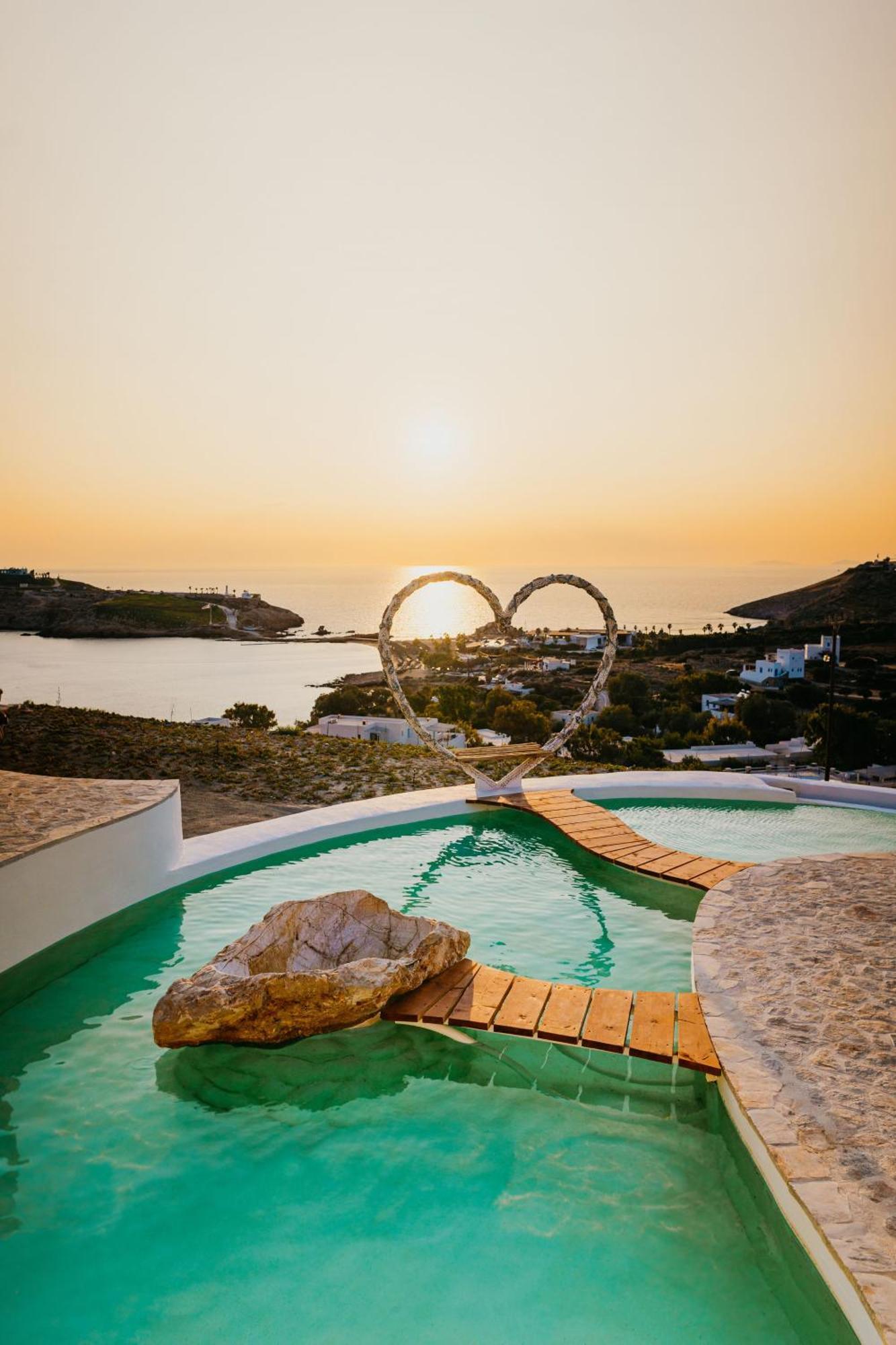 Agalia Luxury Suites Koumpara Exterior foto